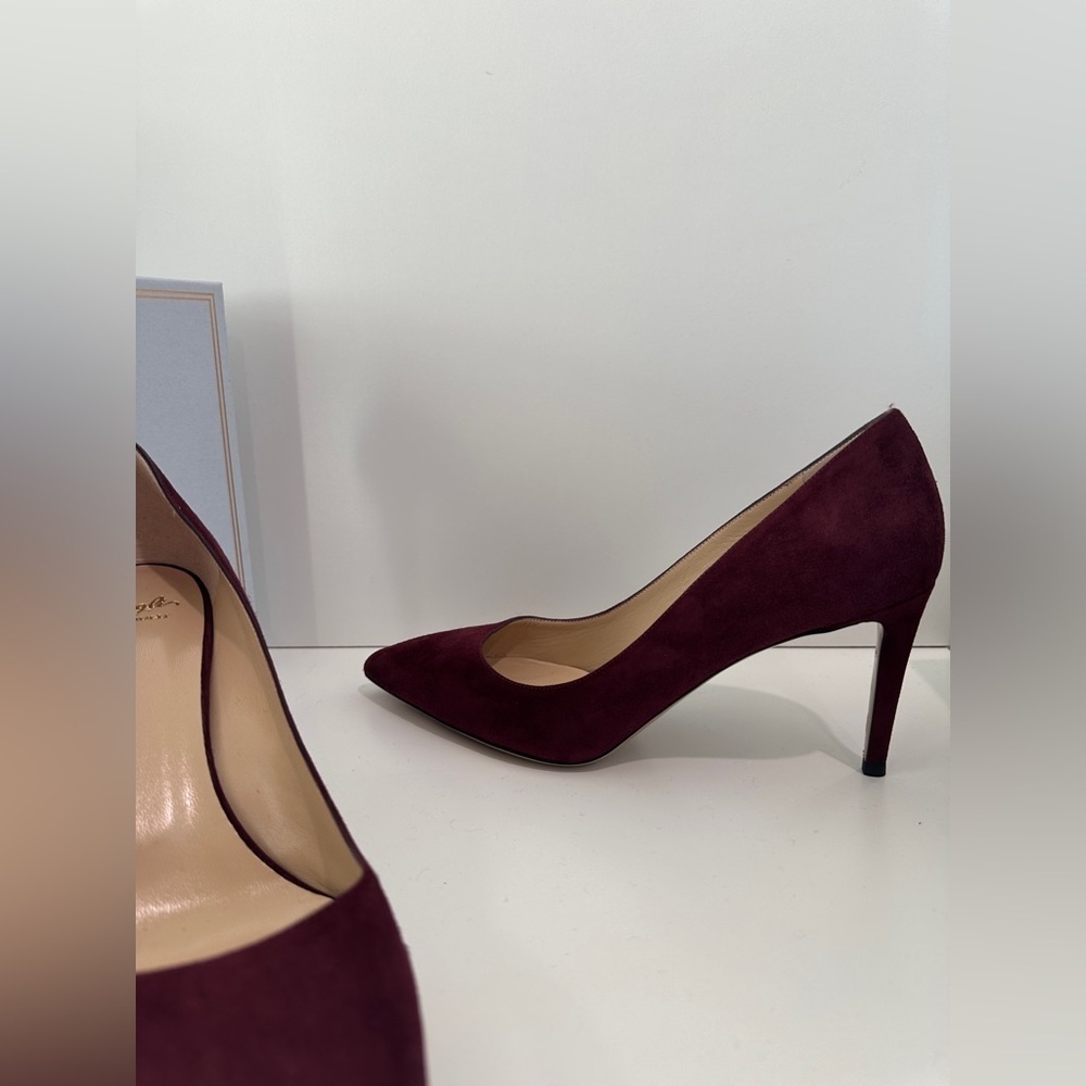 Bruno Magli Allegra 85 Pumps Size 39 Pointy Toe Suede Stiletto Classic NEW - Picture 2 of 12
